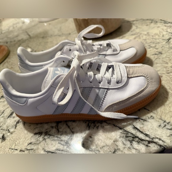 Adidas Samba Sneaker Women’s White and Light Blue Size 6.5 - Picture 14 of 16